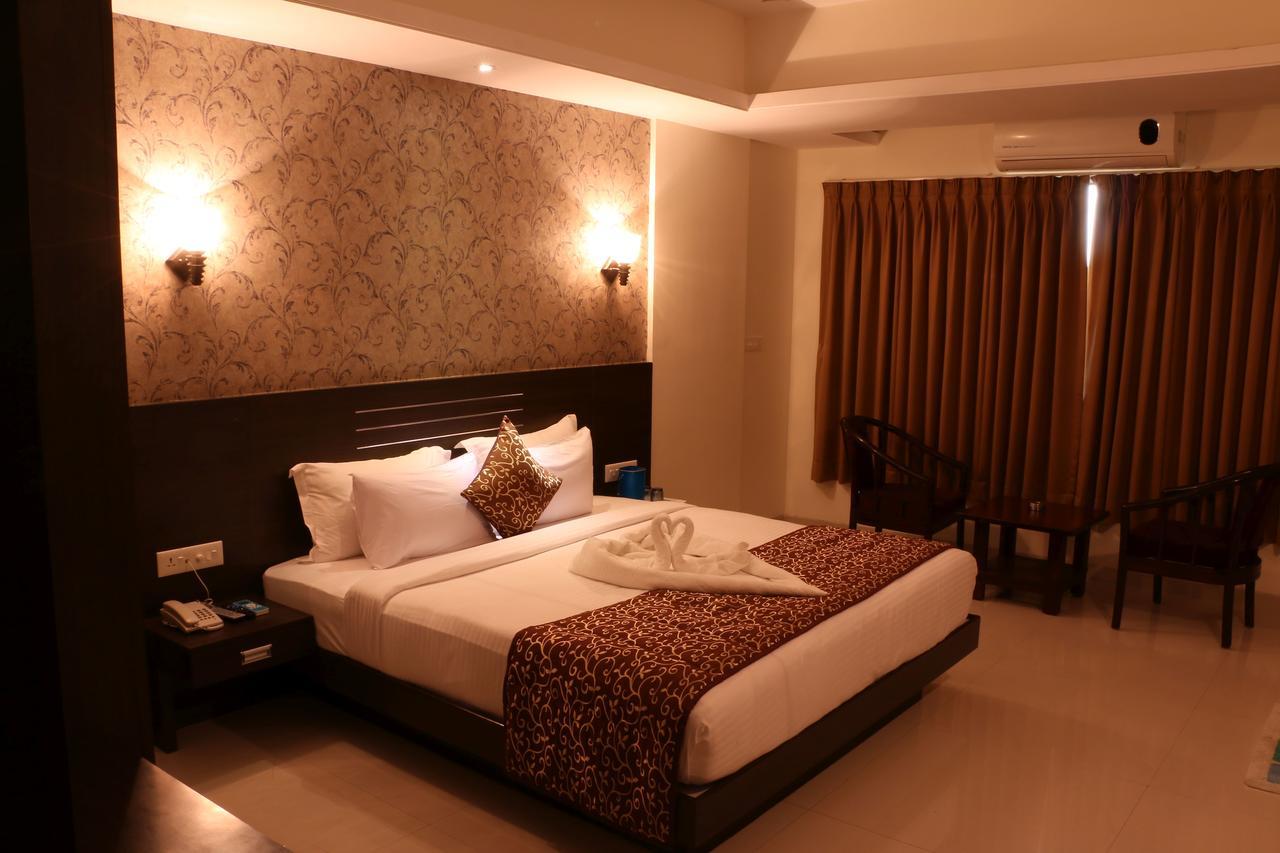 Hotel Reevanta Даман Экстерьер фото